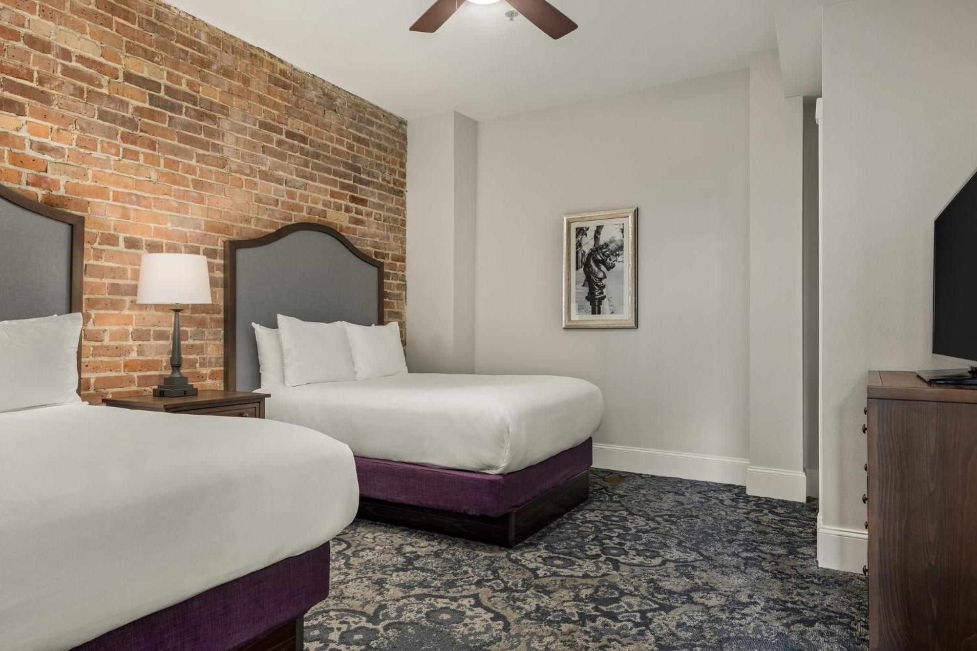Club Wyndham La Belle Maison New Orleans Exterior photo