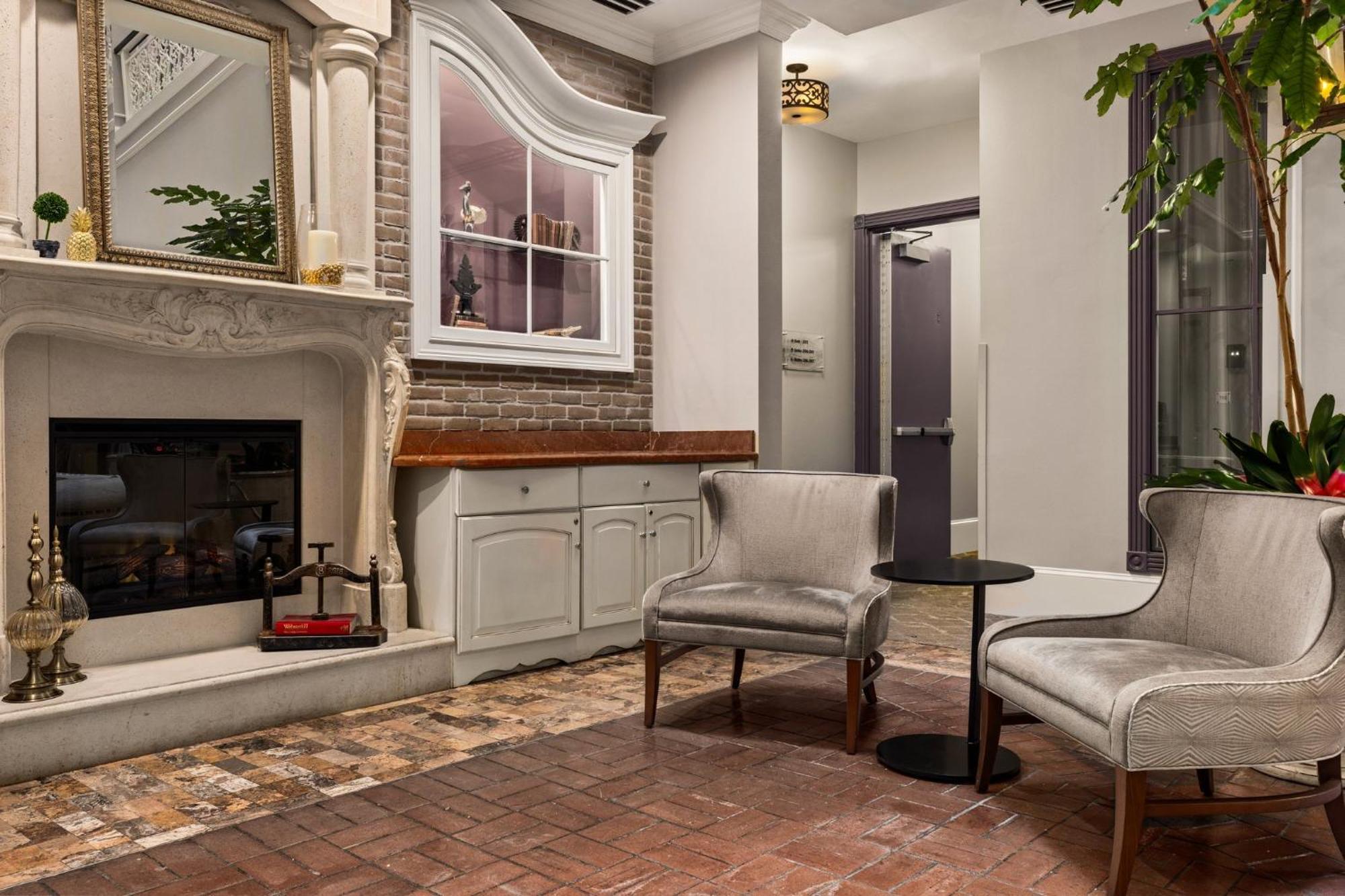 Club Wyndham La Belle Maison New Orleans Exterior photo