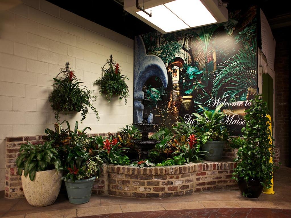 Club Wyndham La Belle Maison New Orleans Exterior photo