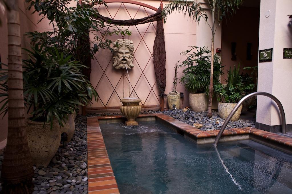 Club Wyndham La Belle Maison New Orleans Exterior photo